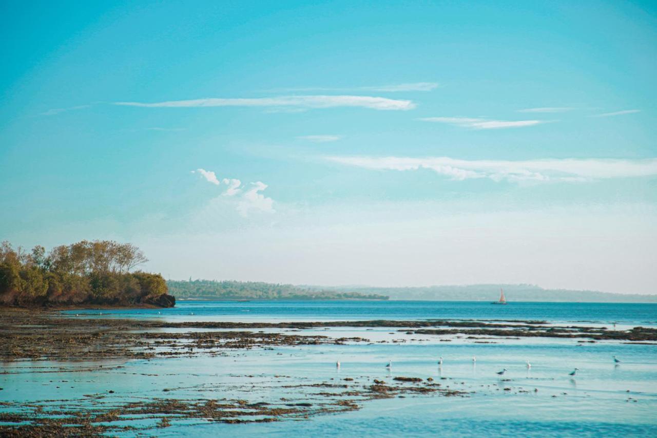 Готель Kidoti Bay Екстер'єр фото